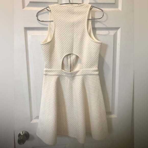 NWT Bebe dress - Picture 3 of 4